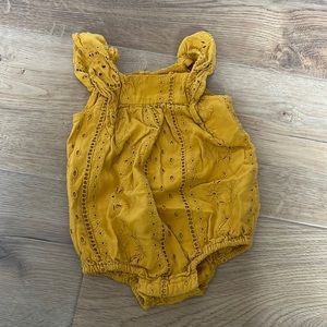 Old navy mustard yellow onsie - 6-12 months.